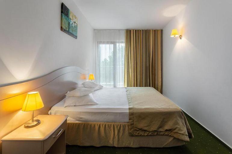 Bran Brad Bega By Steaua De Mare Otel Eforie Nord Dış mekan fotoğraf
